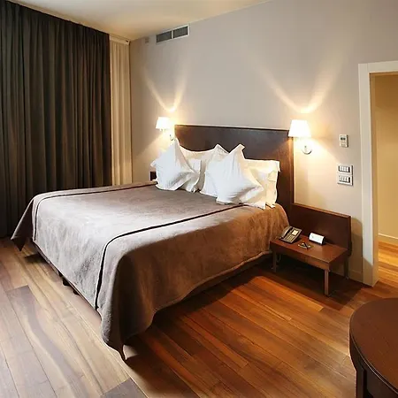 Hotel Ai Capitani ペスキエーラ・デル・ガルダ